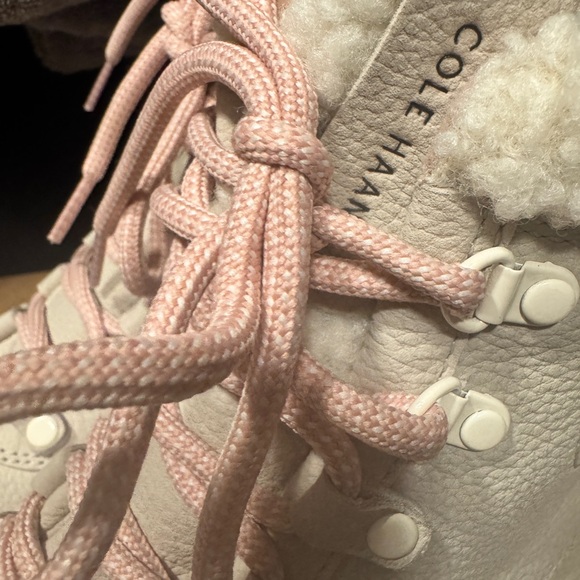 Cole Haan's ZeroGrand Explore boots stone beige / pink sz 8.5 - Picture 9 of 10